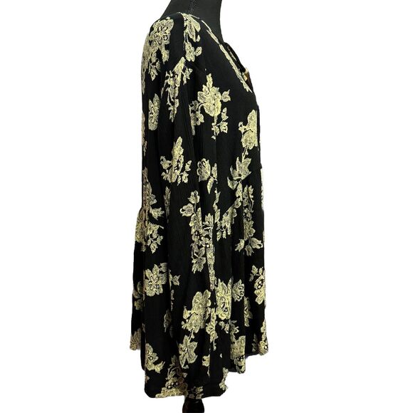 Indigo Soul Blouse 2X Babydoll Style Floral Casual Witchy Classic Boho - Picture 7 of 9